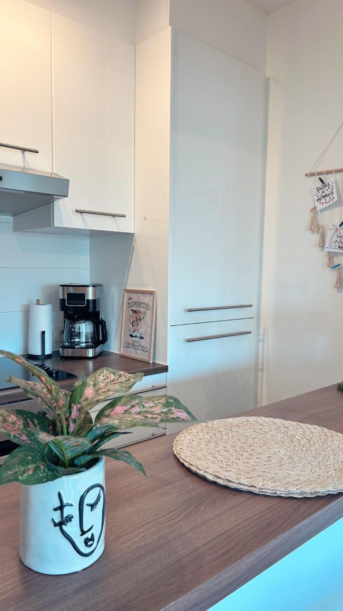 O'Stay Appartement Oostende Met Parking 50M Van Zeedijk Kültér fotó